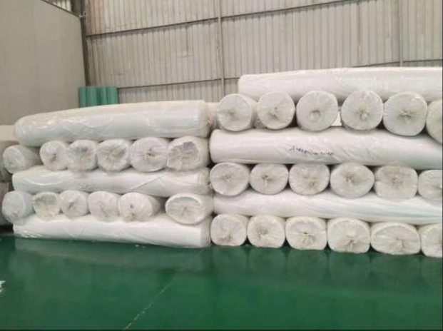 乌兰浩特土工布：现代工程建设的关键材料